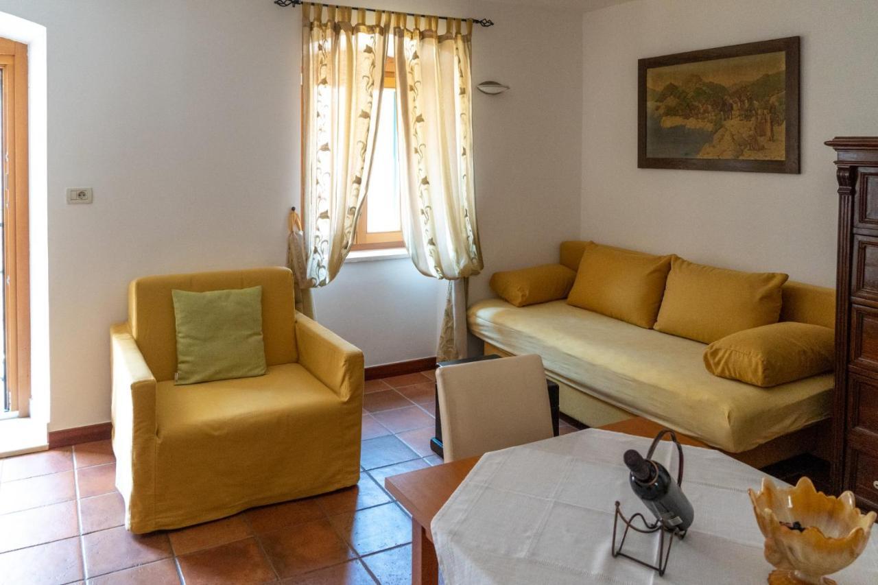 Apartments Linda Makarska Exterior photo