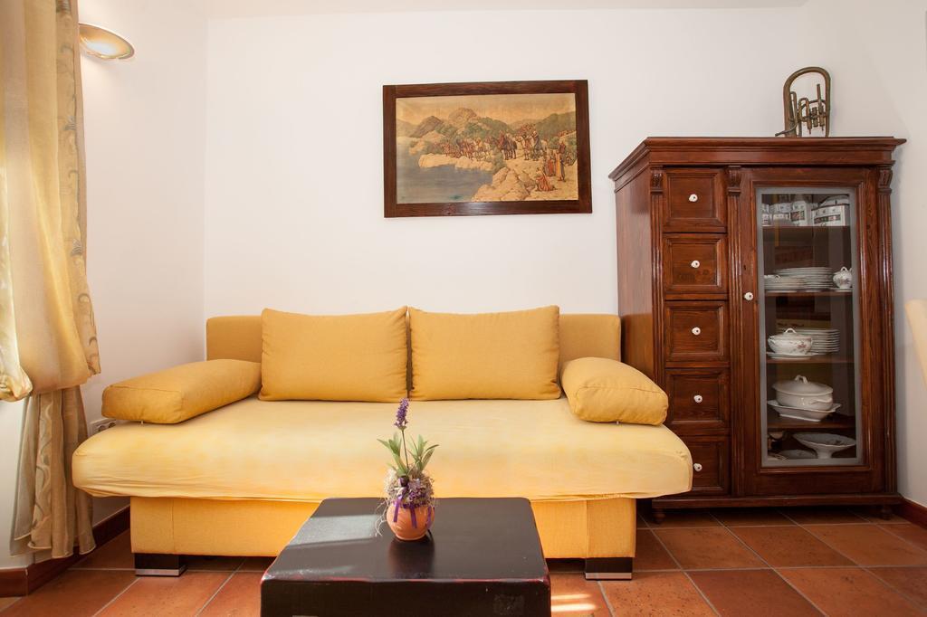 Apartments Linda Makarska Room photo