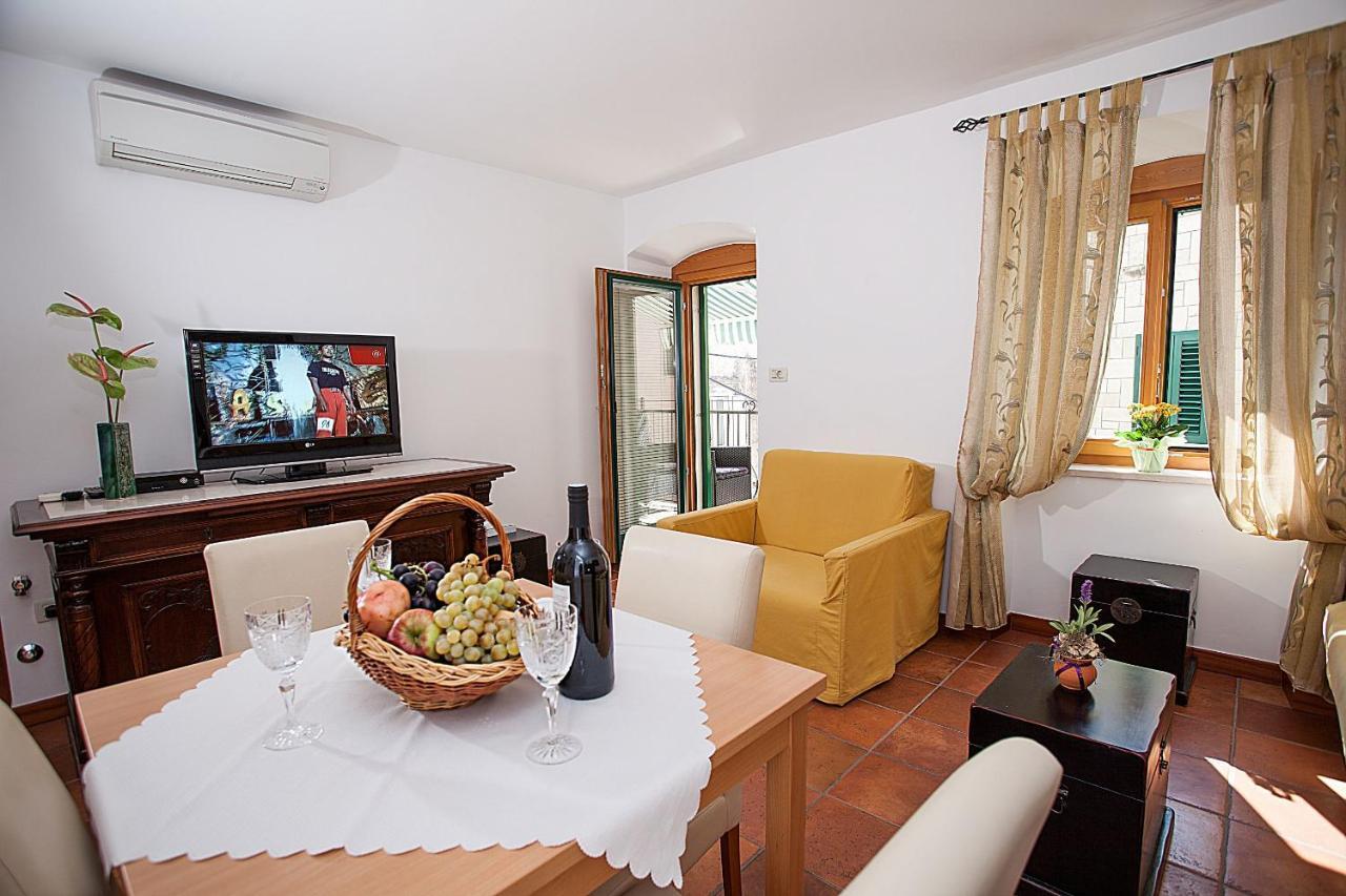 Apartments Linda Makarska Room photo