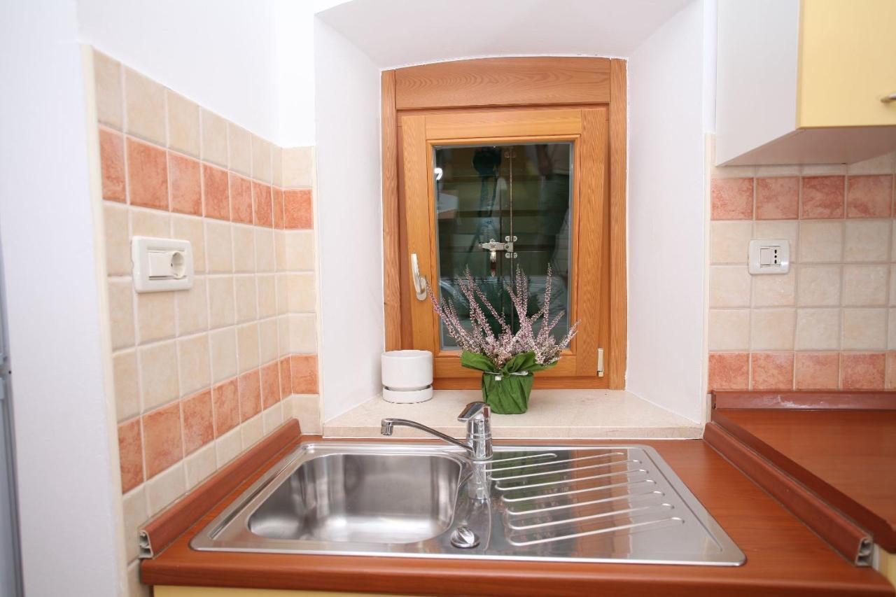 Apartments Linda Makarska Room photo