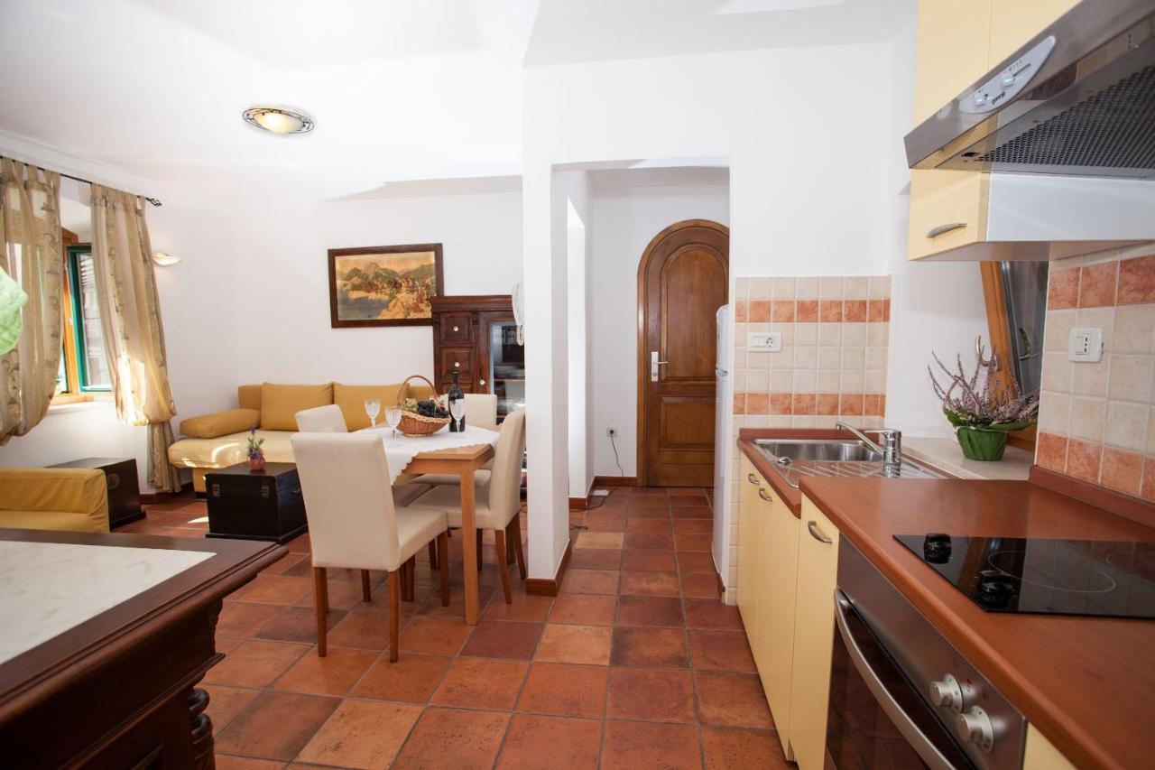 Apartments Linda Makarska Room photo