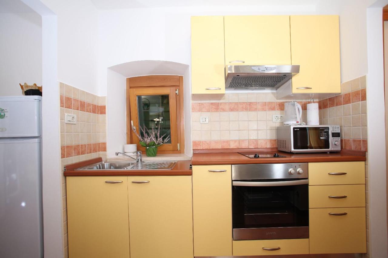 Apartments Linda Makarska Room photo